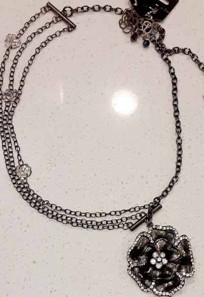 Gun metal layered flower earring and necklace. - Picture 1 of 2